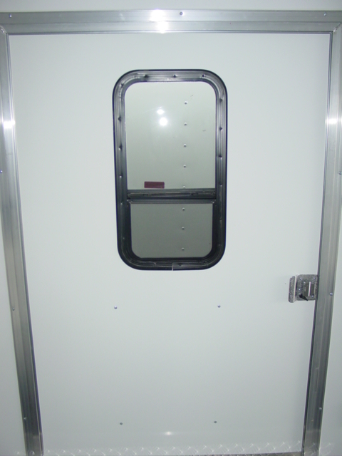 Millennium Trailers Deluxe Options Photos